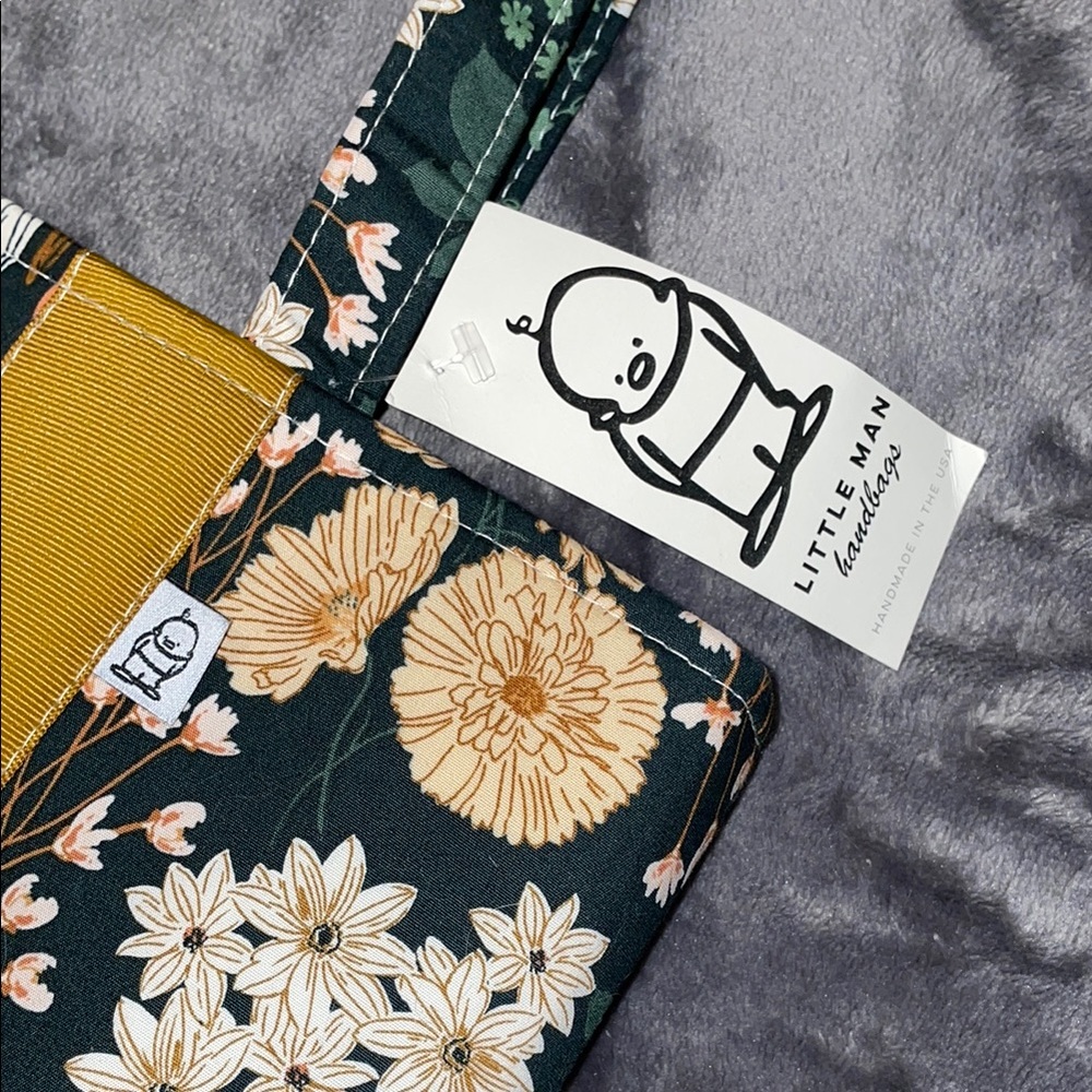 Floral Tote - Little Man Handbags - Picture 2 of 10